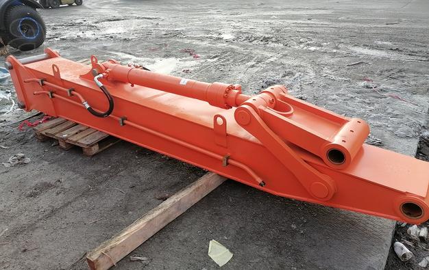 Гусак (гусёк) прямой экскаватора Liugong 930E 933E CLG936E 939E 942E 945E обменяем на деньги